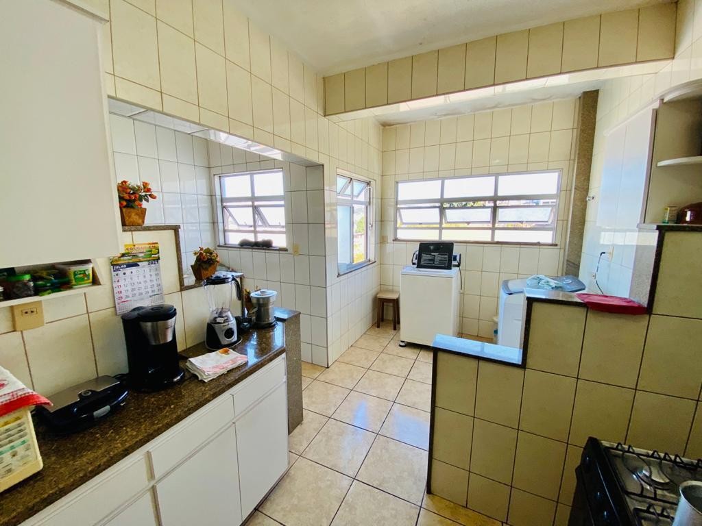 Casa, 4 quartos, 360 m² - Foto 29