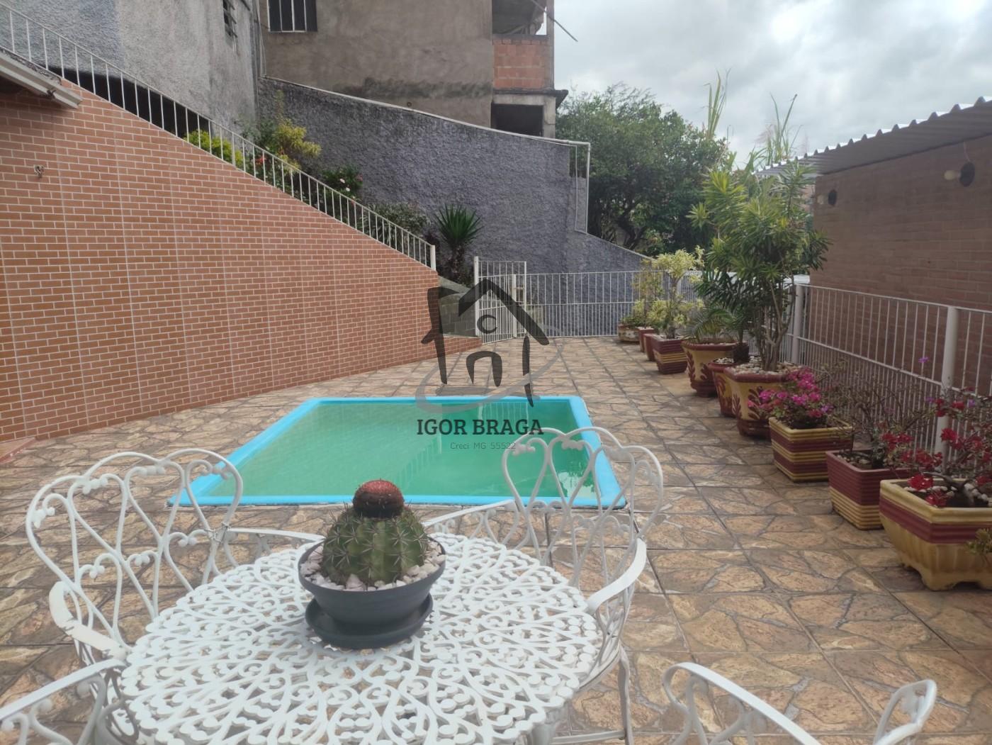 Casa, 3 quartos, 300 m² - Foto 1