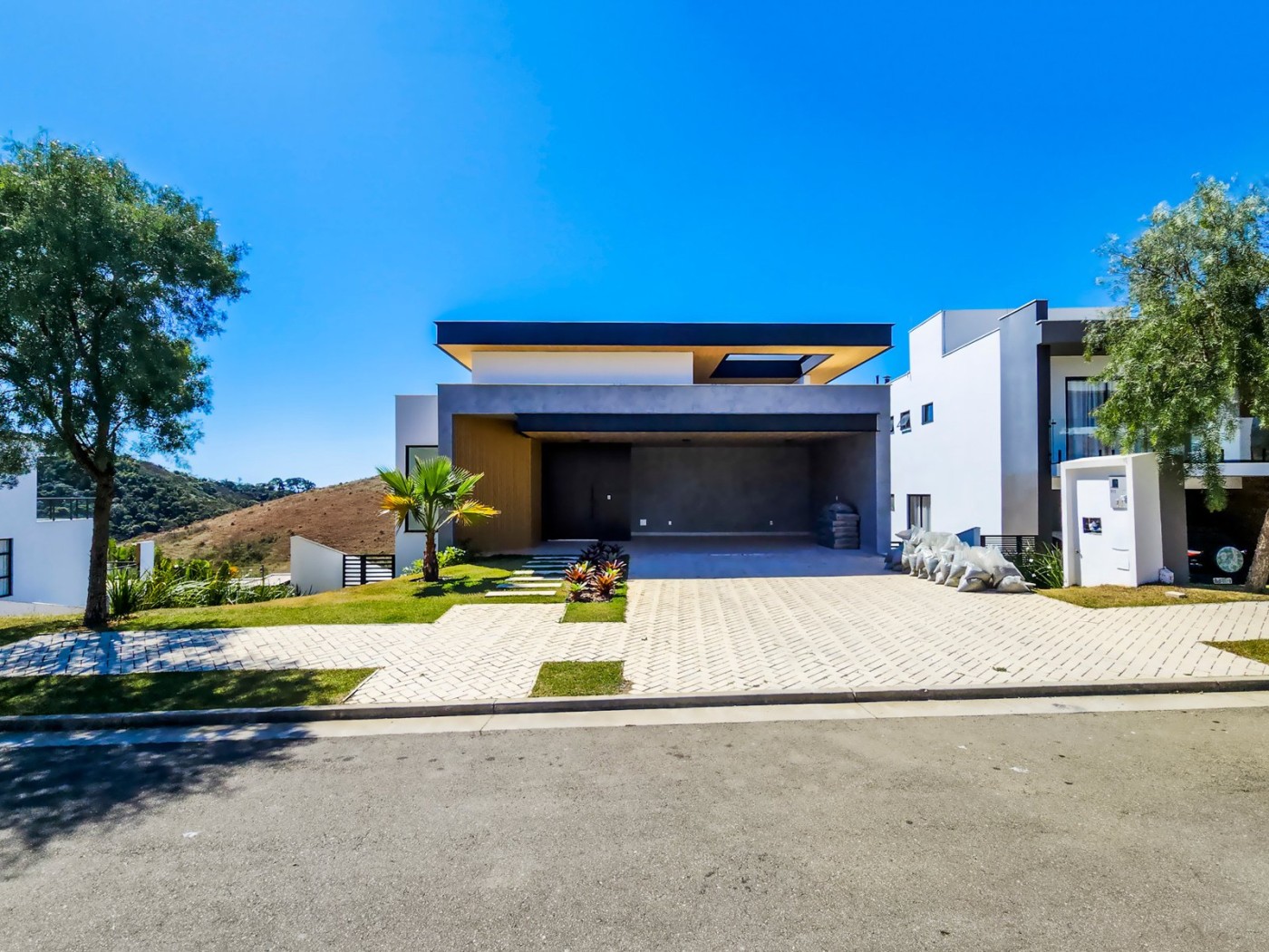 Casa, 4 quartos, 363 m² - Foto 2